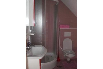 Hrvatska Privát Jezerce, Eksterijer